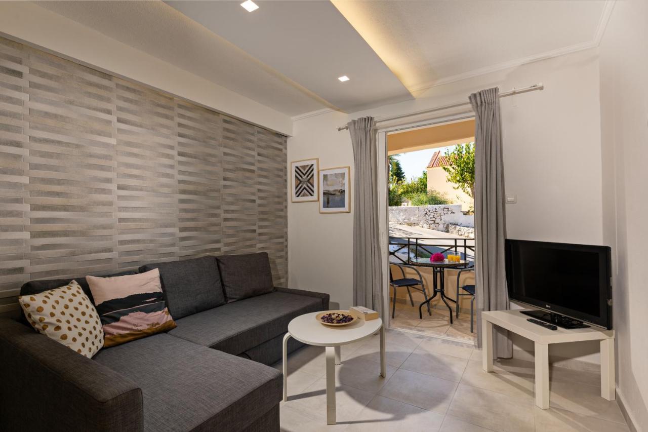 Castello Apartments Resmo Dış mekan fotoğraf