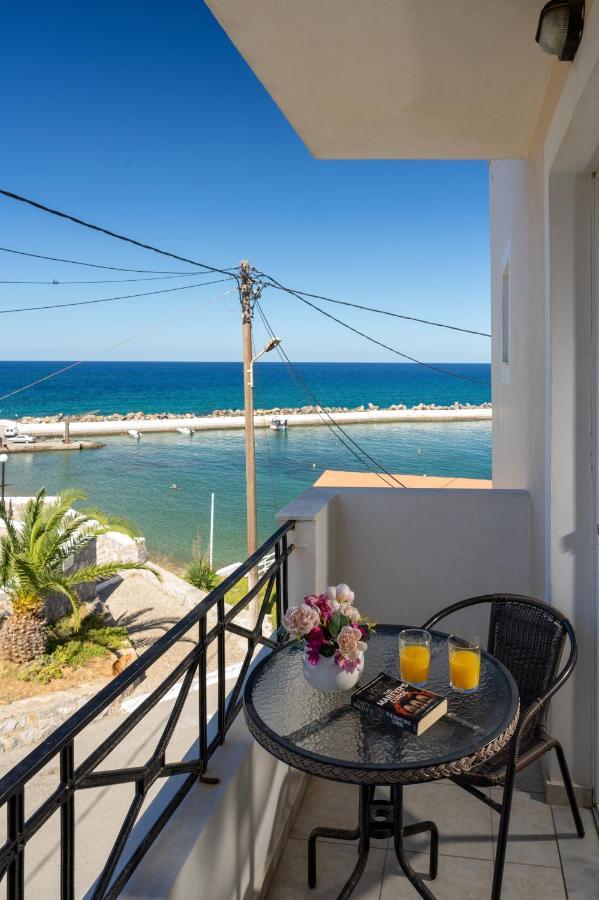 Castello Apartments Resmo Dış mekan fotoğraf
