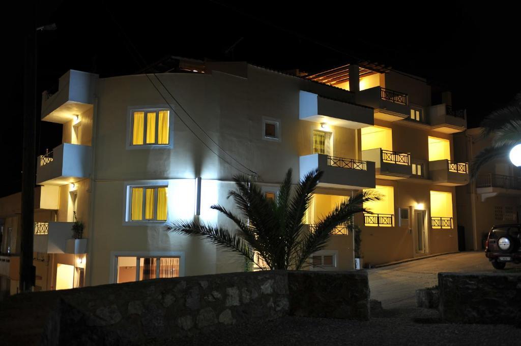 Castello Apartments Resmo Dış mekan fotoğraf