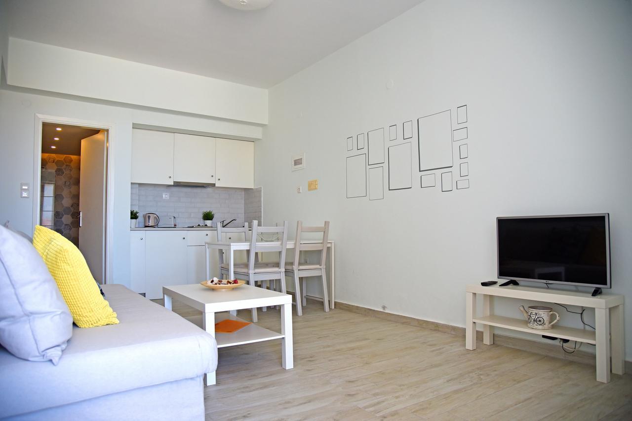 Castello Apartments Resmo Dış mekan fotoğraf
