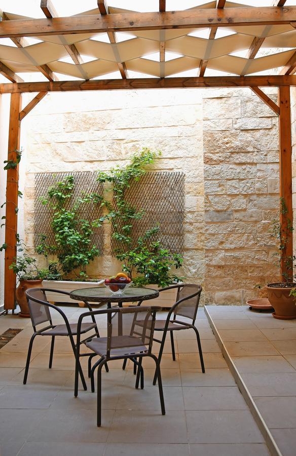 Castello Apartments Resmo Dış mekan fotoğraf